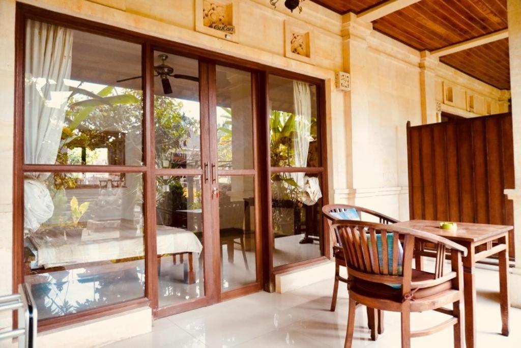 Acomodação com café da manhã  Matahari House 3*
