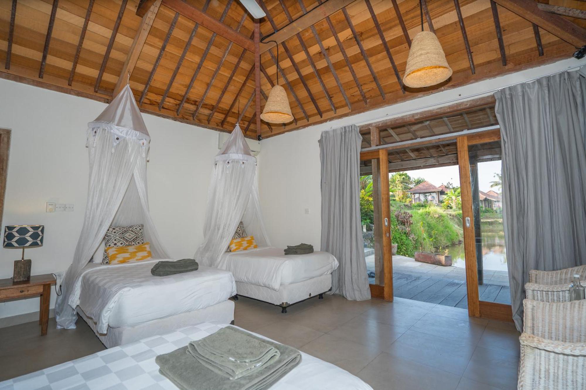 Hotel New Nirmala 5*