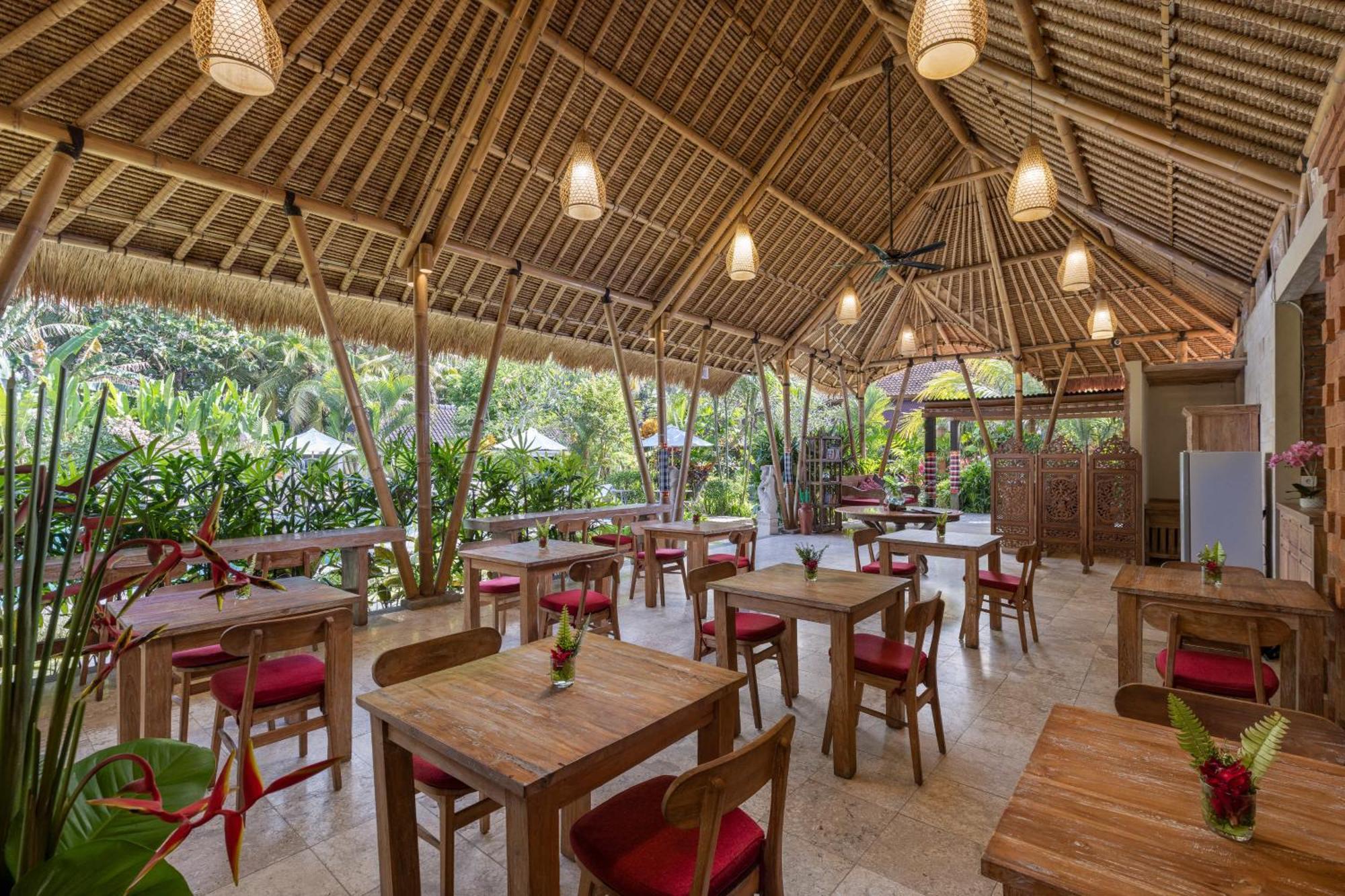 Hotel Kailash At Gunung Sari 4*