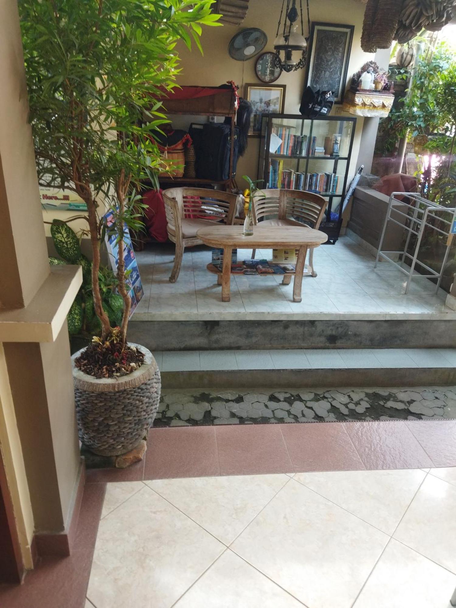 Wahwik's House Wisma tamu 2*