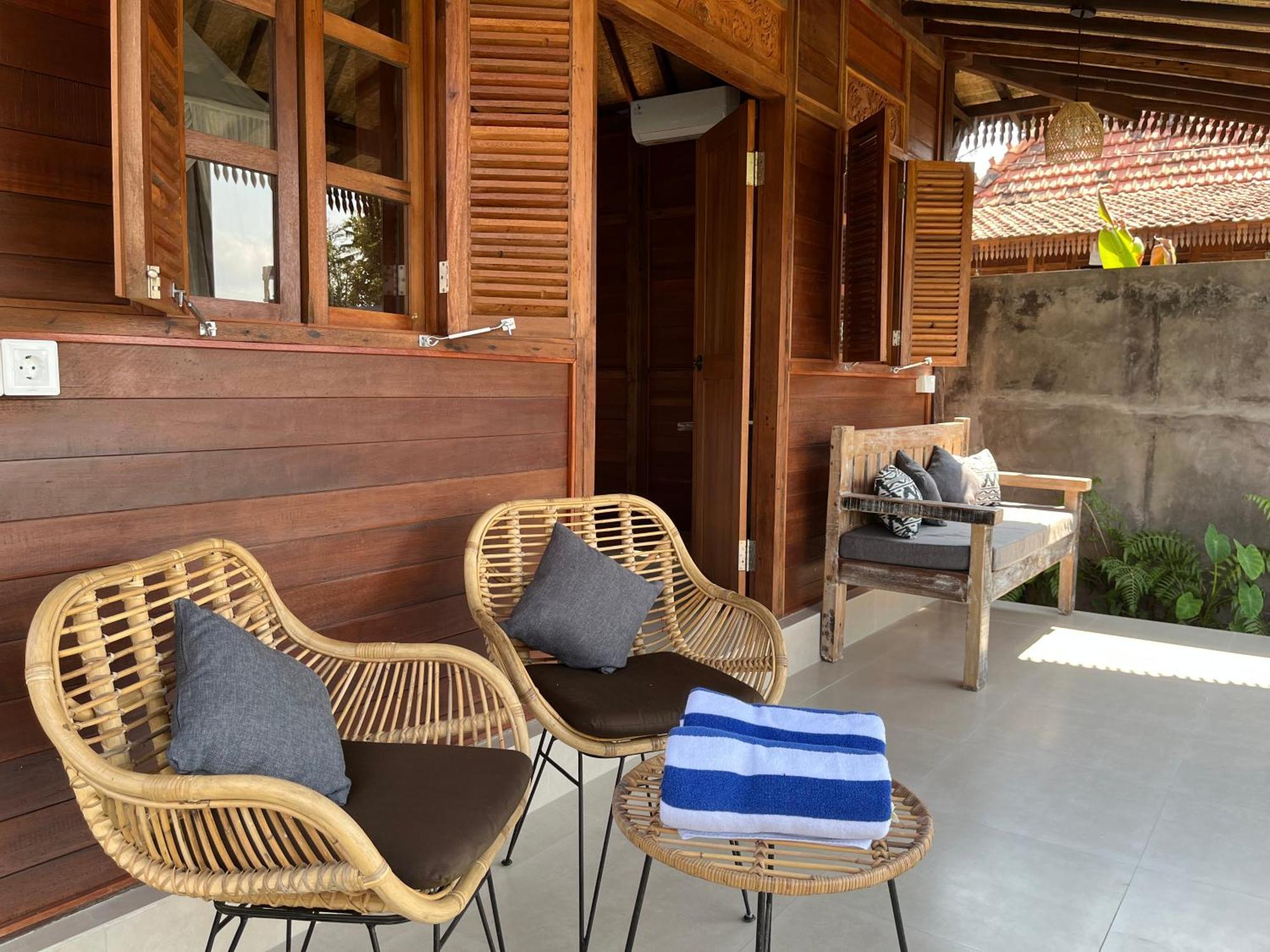 Eka Wood Villa *