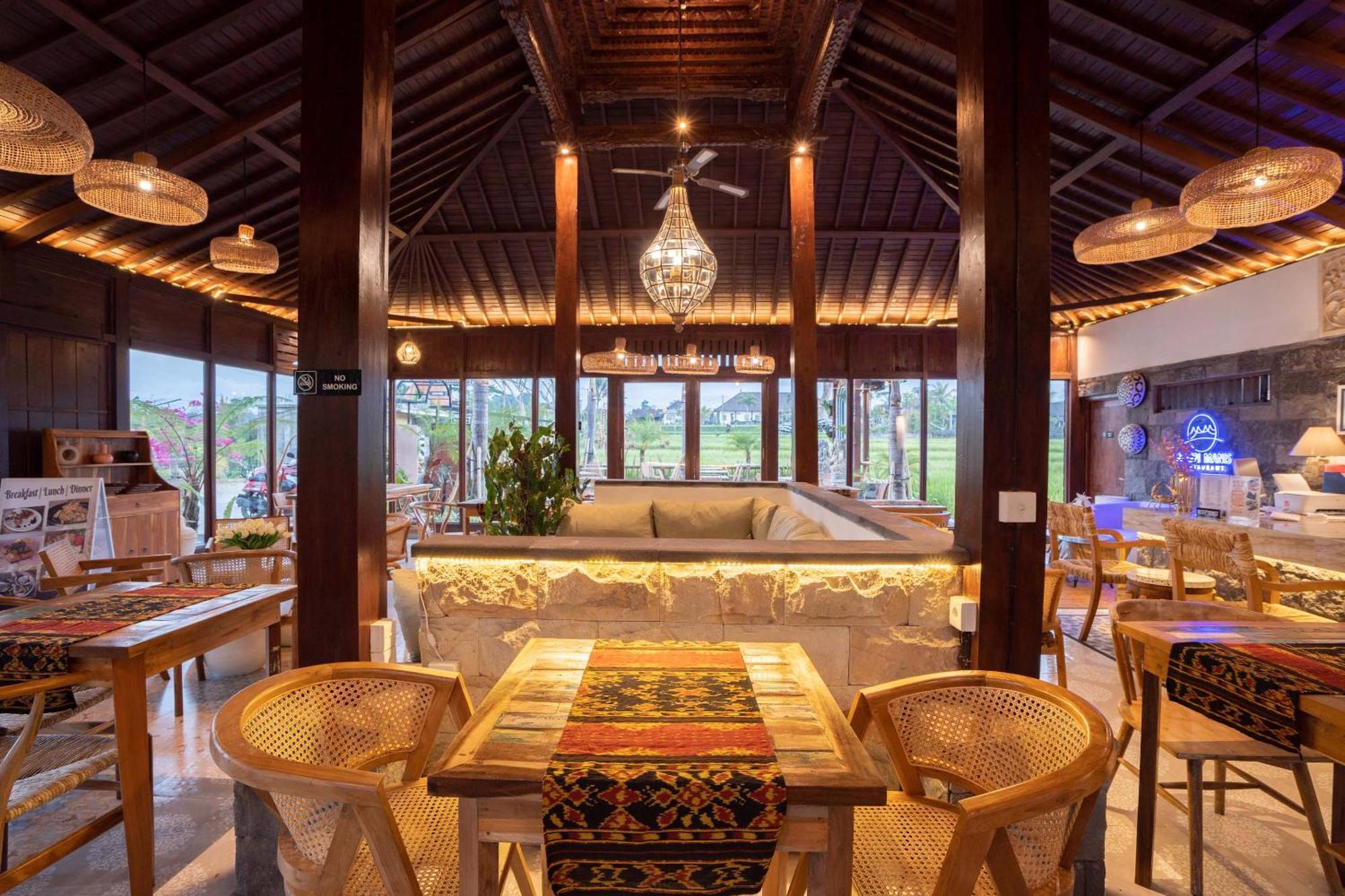 Barong Bali 4*