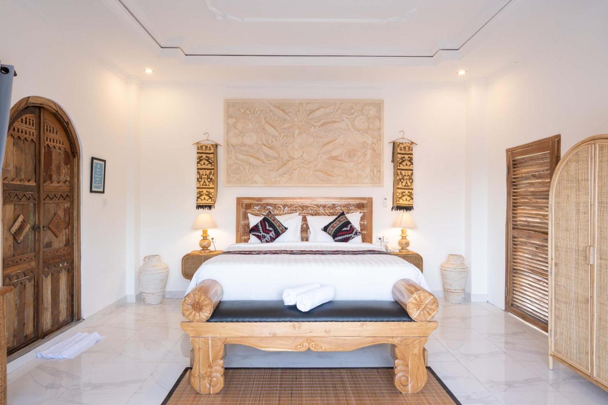 Barong Bali Hotel 4*