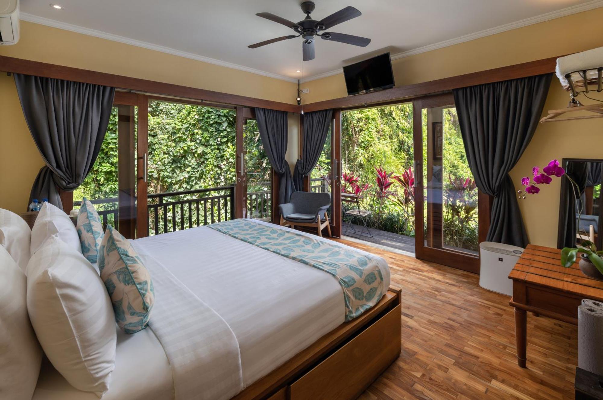 The Pari Sudha 3*