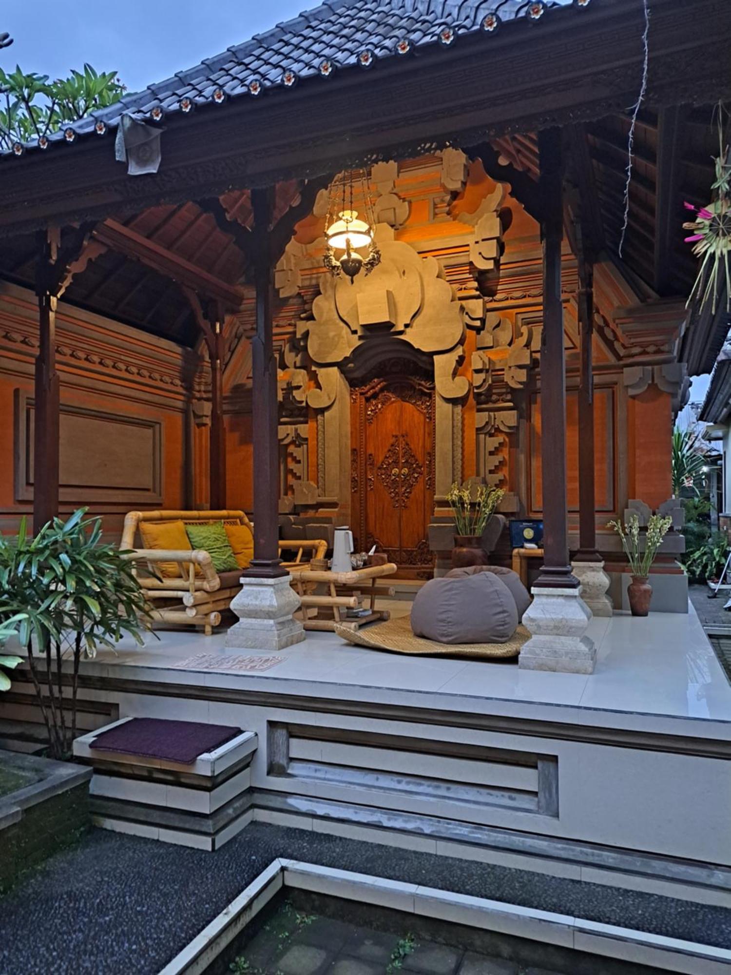 Guest house Sahadewa House 2*