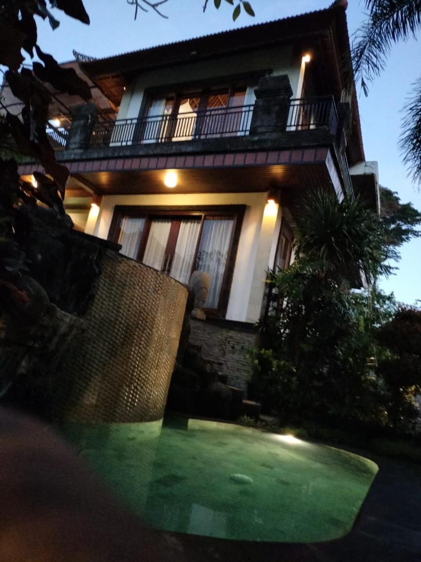 Baruna Sari And Yoga Retreat *