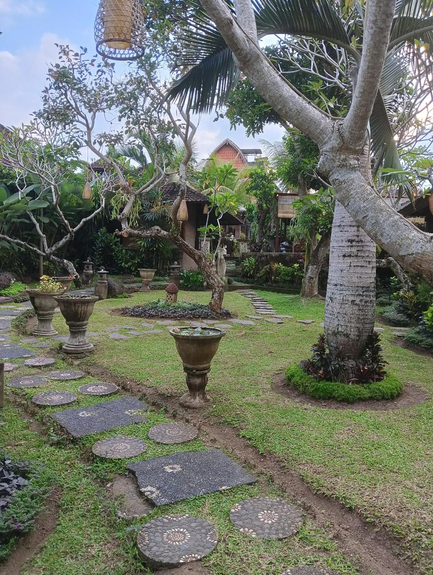 Liyer Spirit House Wisma tamu