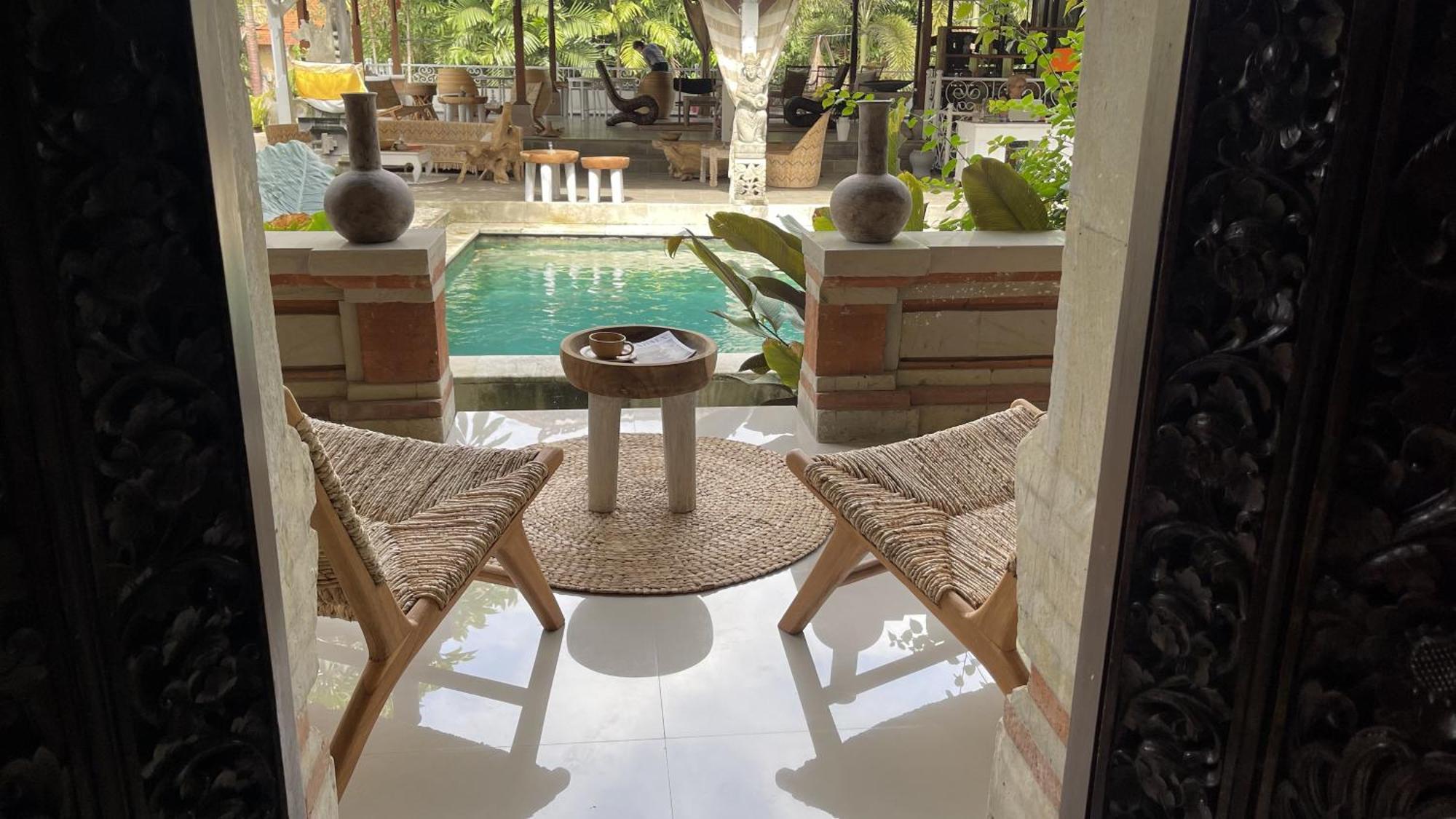 Chakra Living Hotel *