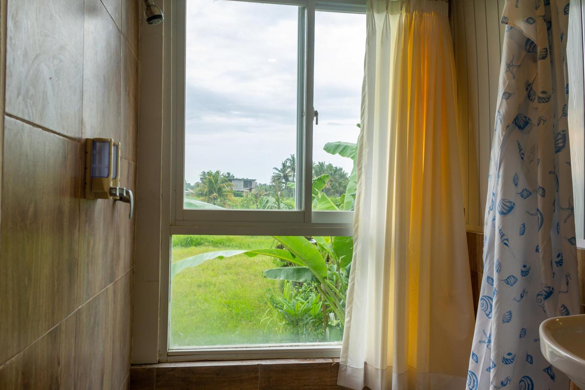 Guest house Kubu Sari *
