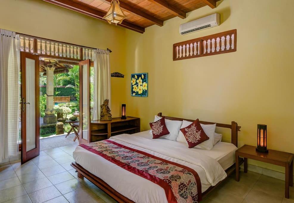 Villa Tunjung Biru 3br Balinese House Cyn Ubud (Bali)