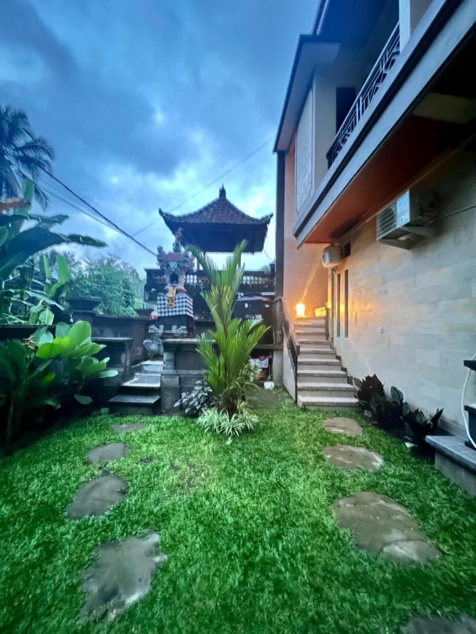 Rare House *