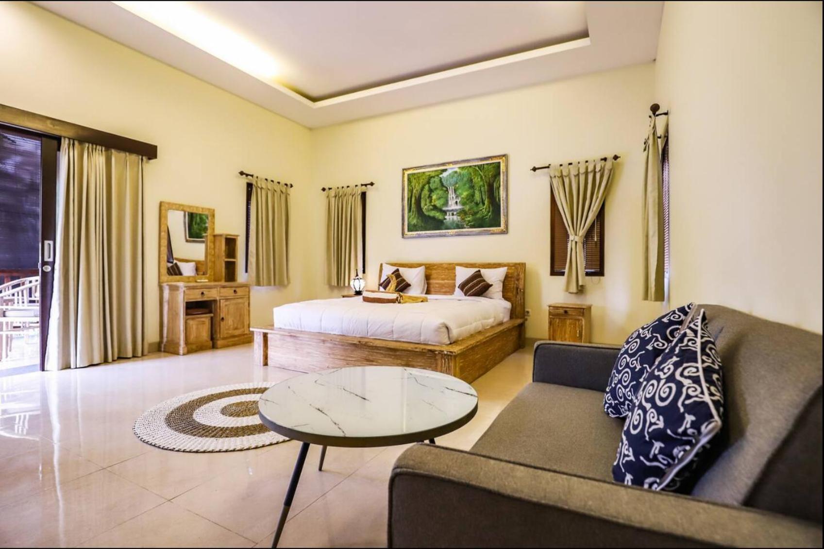 Family Villa: Classic House, Modern Standards Villa *