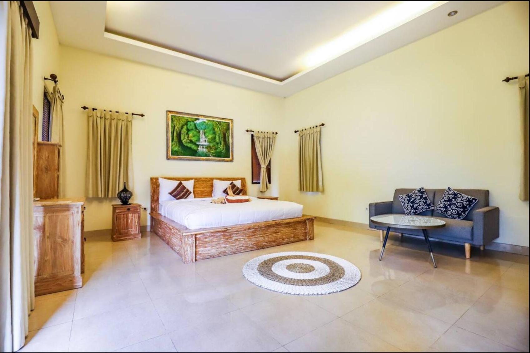 Villa Family Villa: Classic House, Modern Standards *