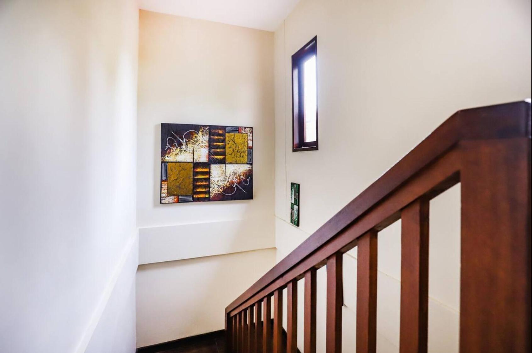 Family Villa: Classic House, Modern Standards Villa