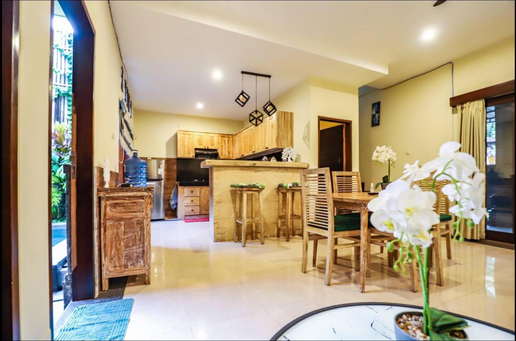 Family Villa: Classic House, Modern Standards *
