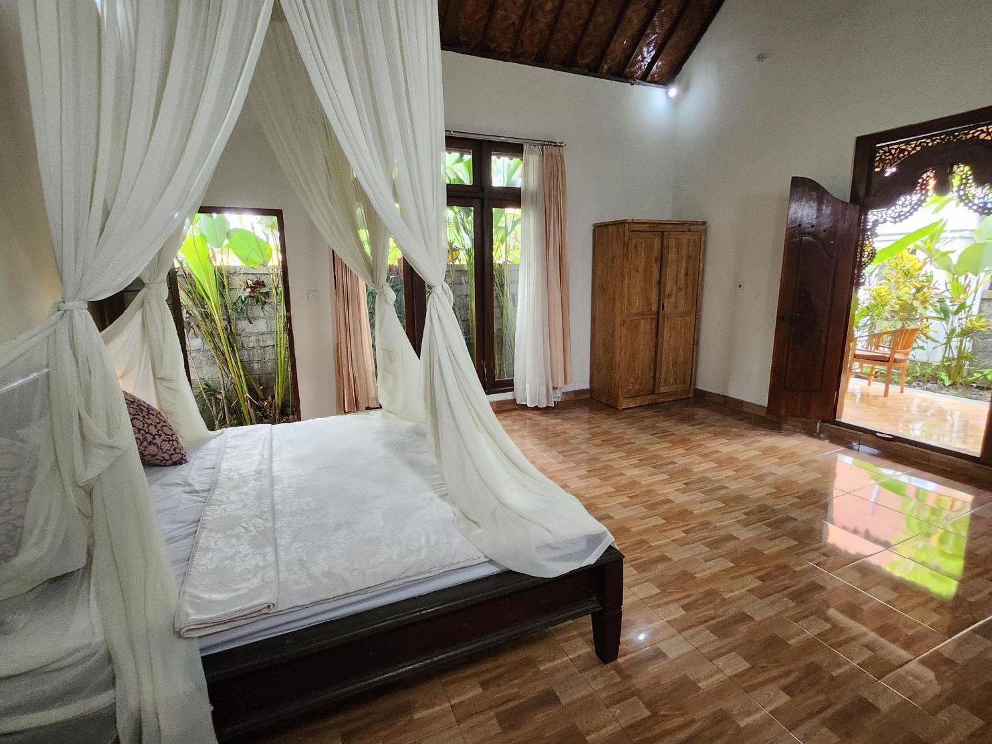 Annie * Ubud (Bali)