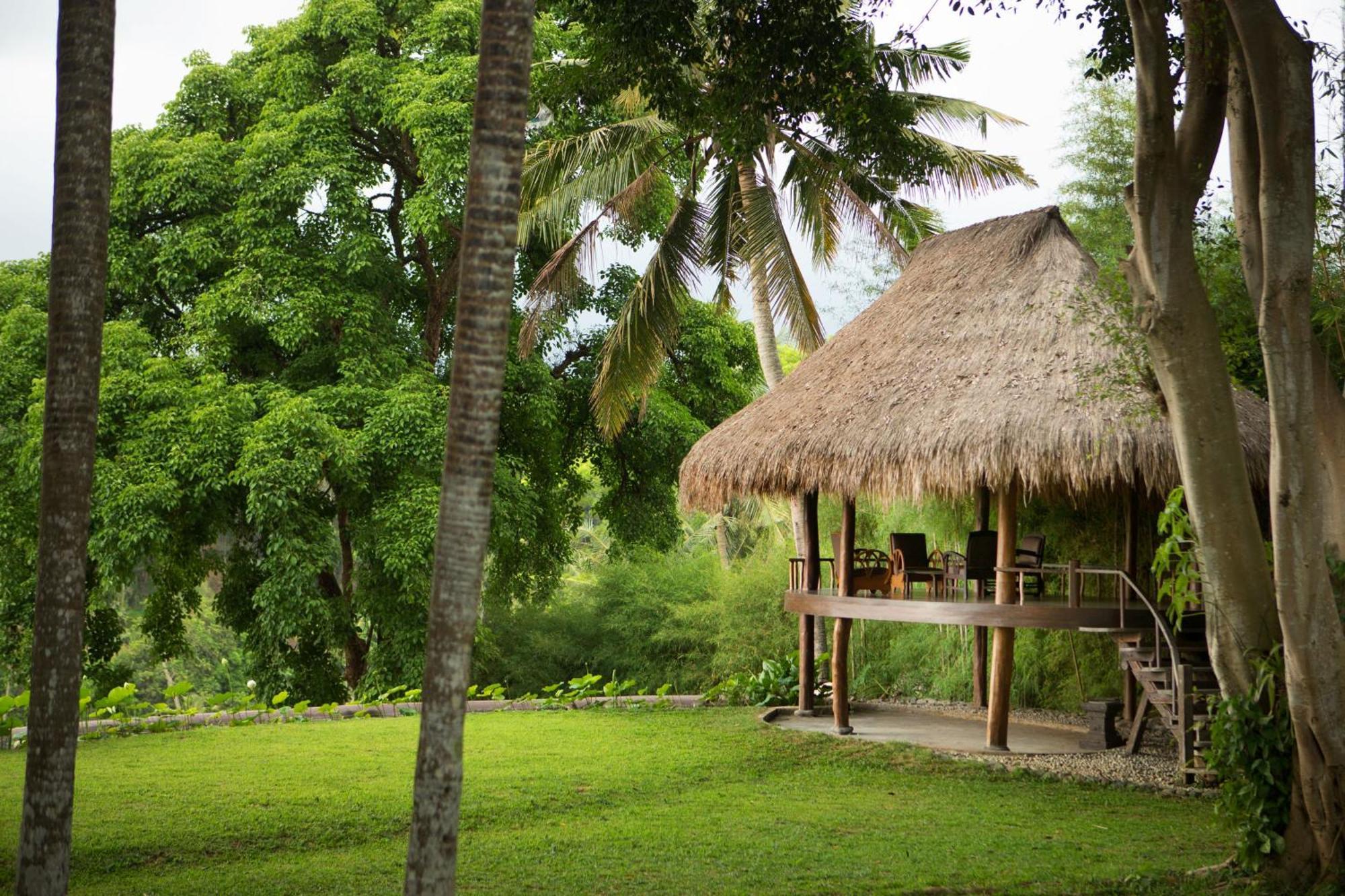 Villa Kamaniiya River Sayan -