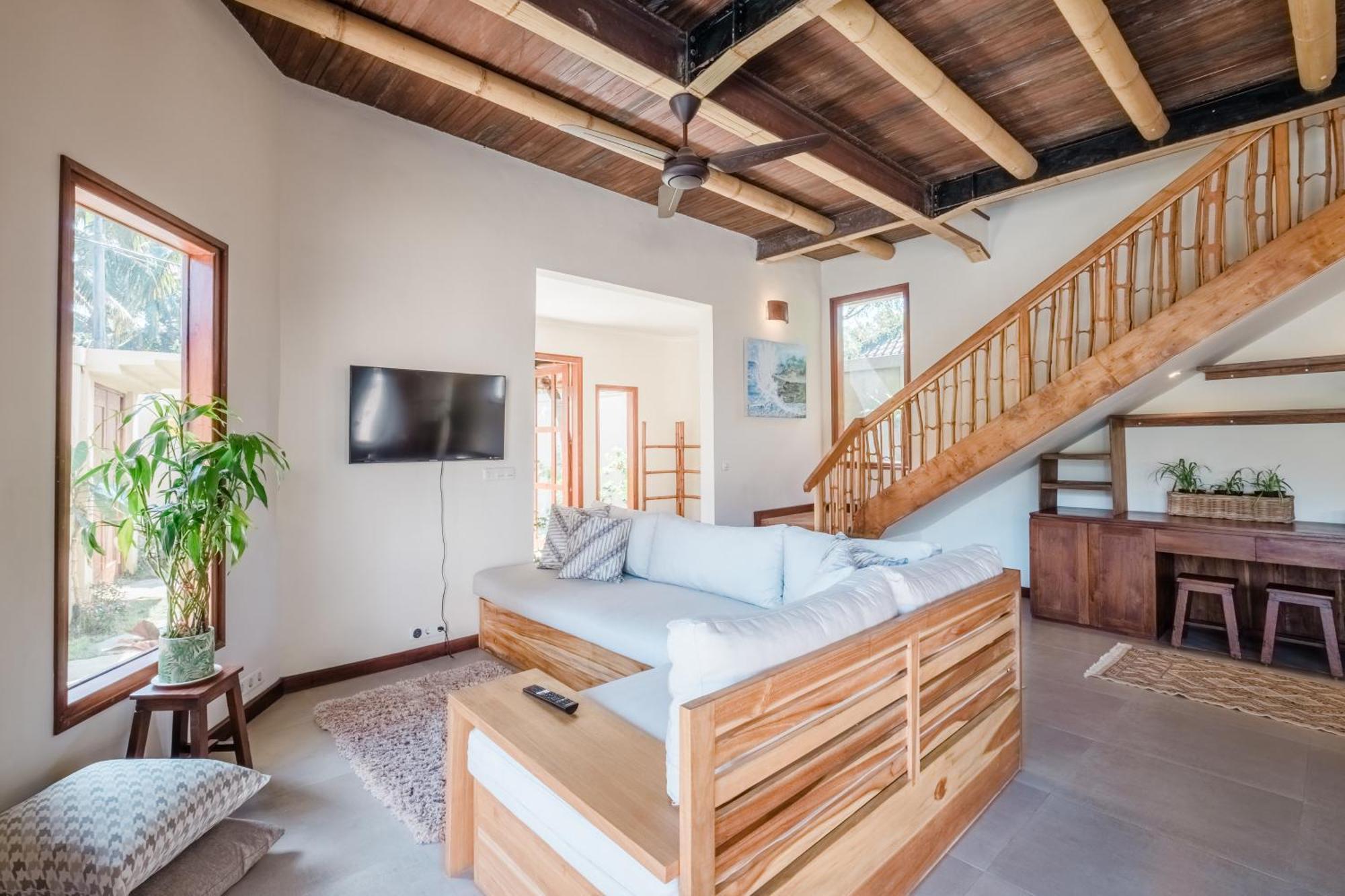 Bambooz Sari Villa *