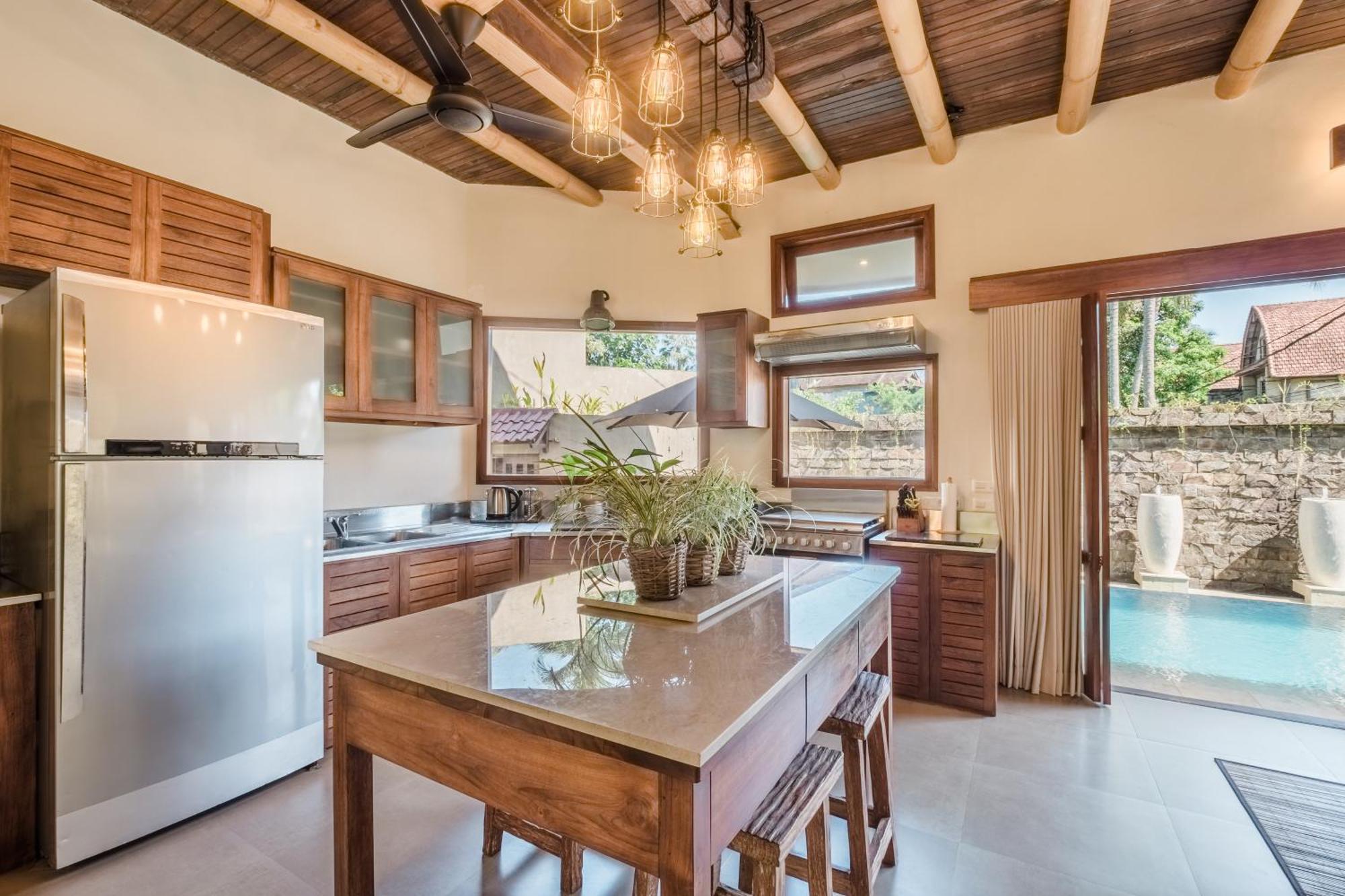 Villa Bambooz Sari