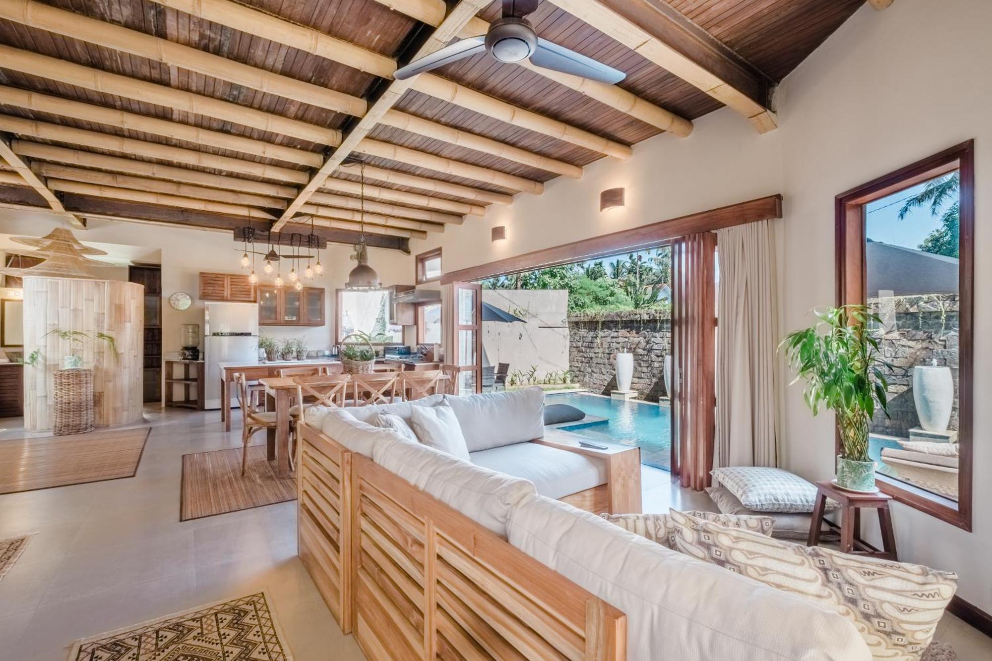 Villa Bambooz Sari