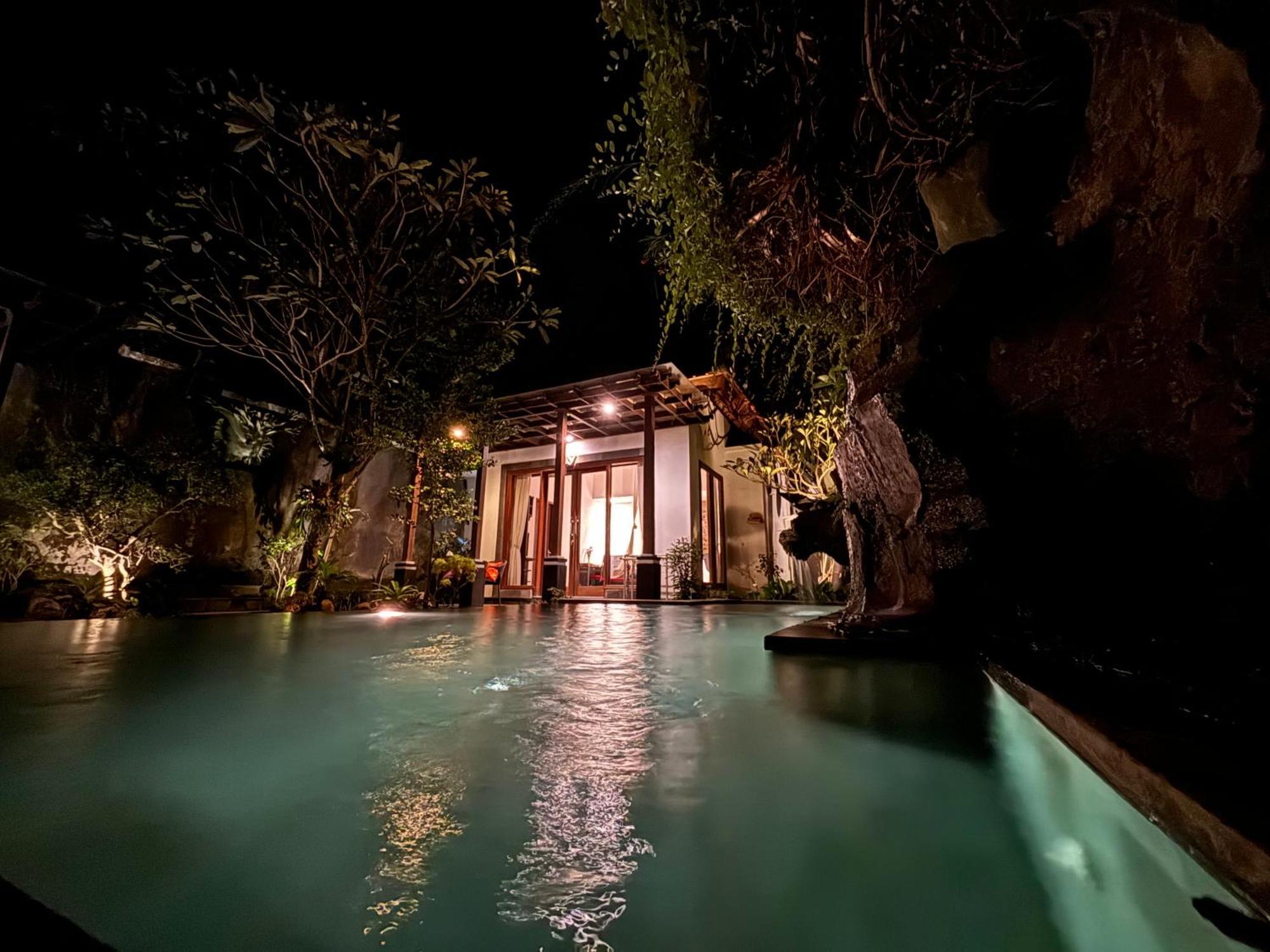 Bumbung Sari Ubud
