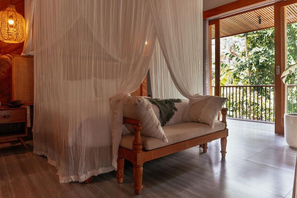 Apartment The Entire Modern In - Outerphi Suweta Ubud (Bali)