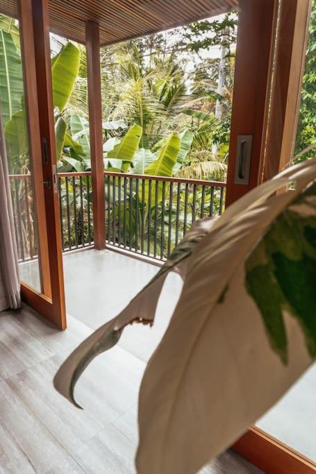 The Entire Modern In - Outerphi Suweta Apartment Ubud (Bali)