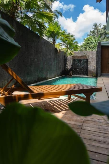 The Entire Modern In - Outerphi Suweta * Ubud (Bali)