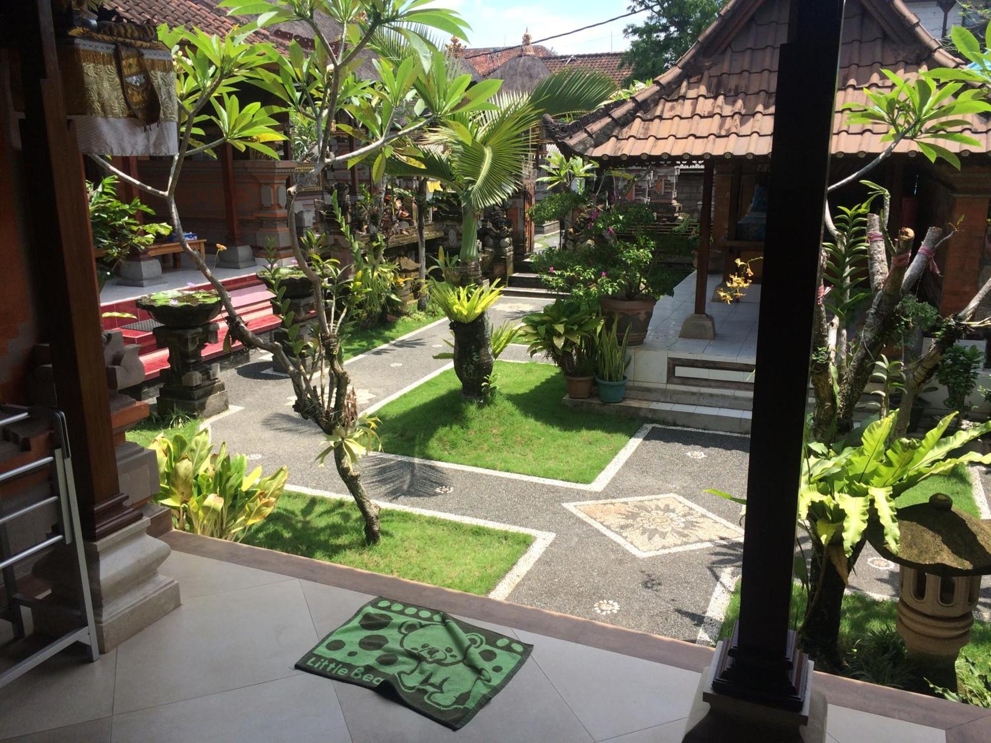 Homestay Arsa & *