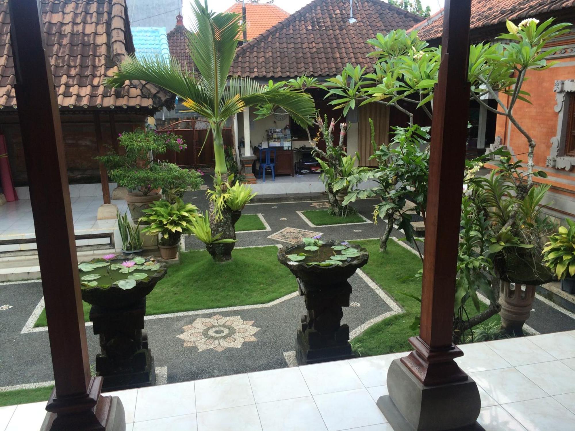 Homestay Arsa & *