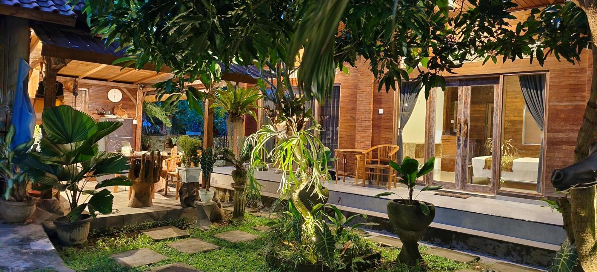 Dream House Teges Jati Ubud (Bali)