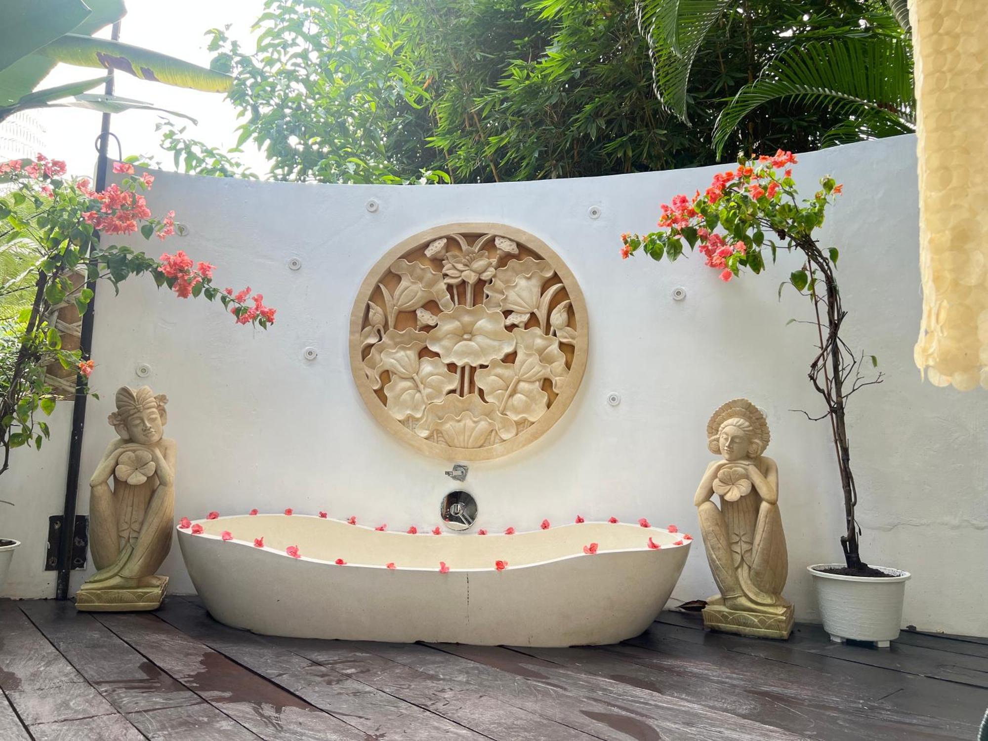 Villa Flower Moon Lovely Hideaway In Heart Of