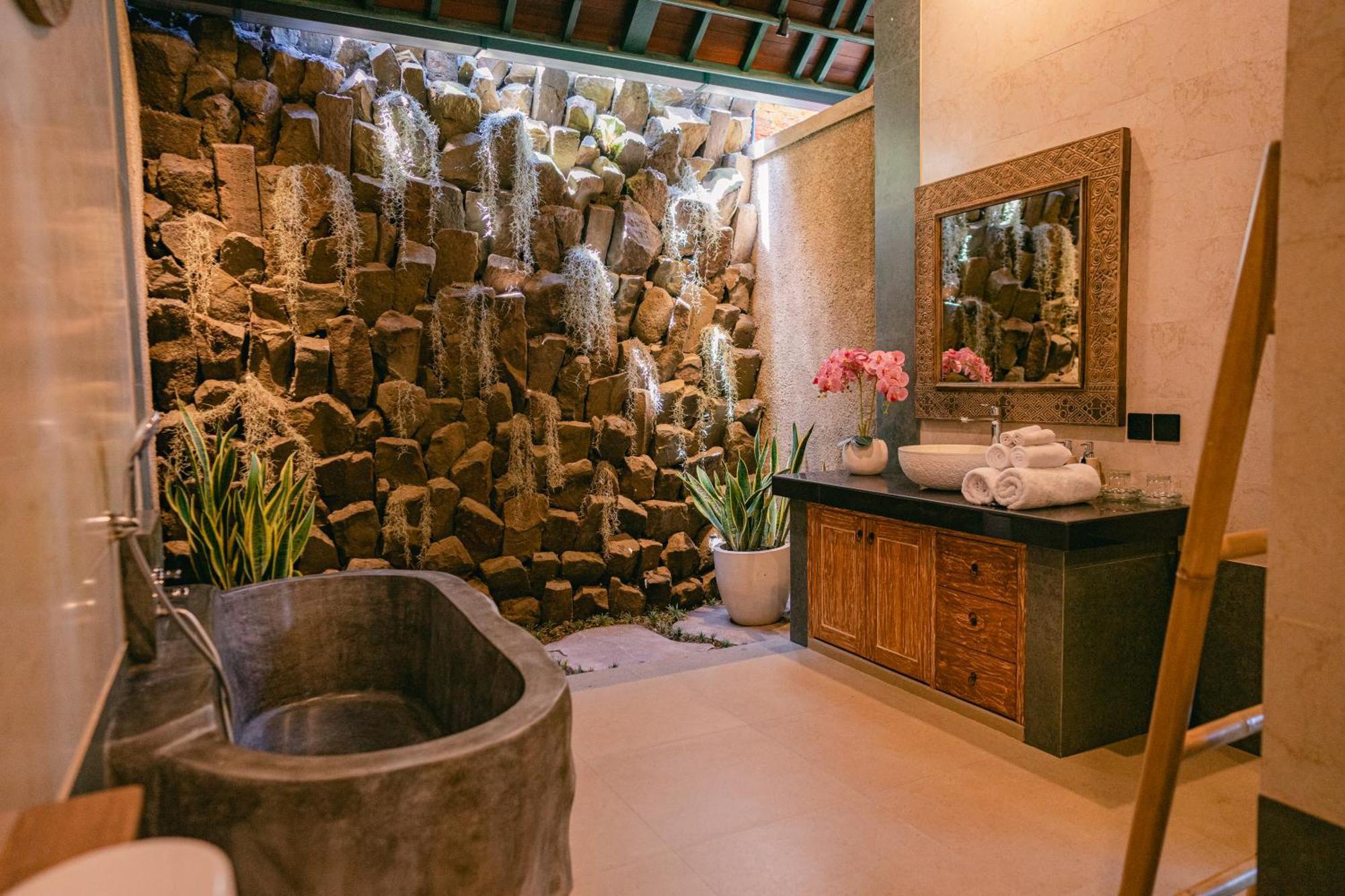 2 Seasons : Star - Luxury With Private Pool