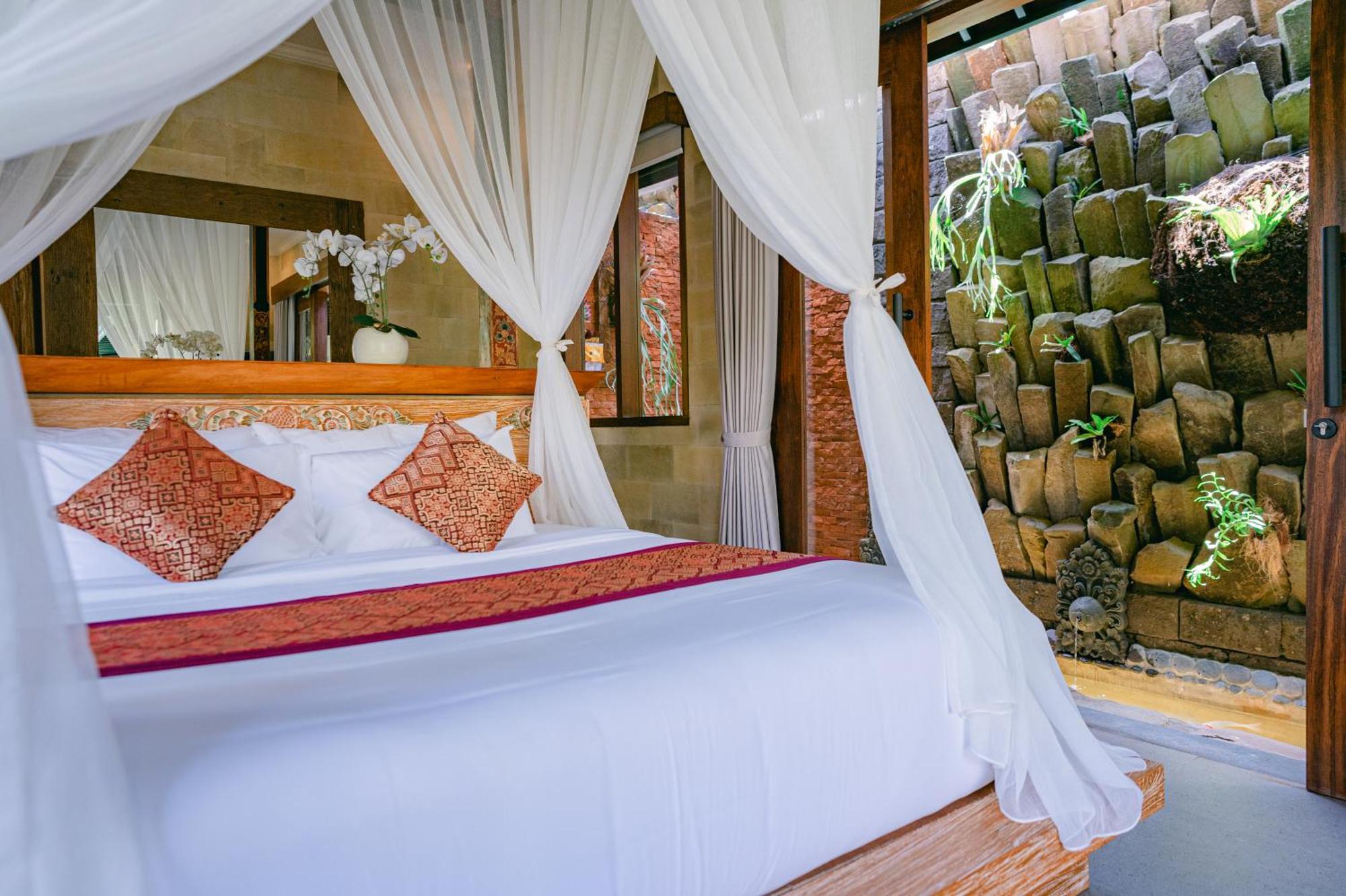 2 Seasons : Star - Luxury With Private Pool Villa Ubud (Bali)