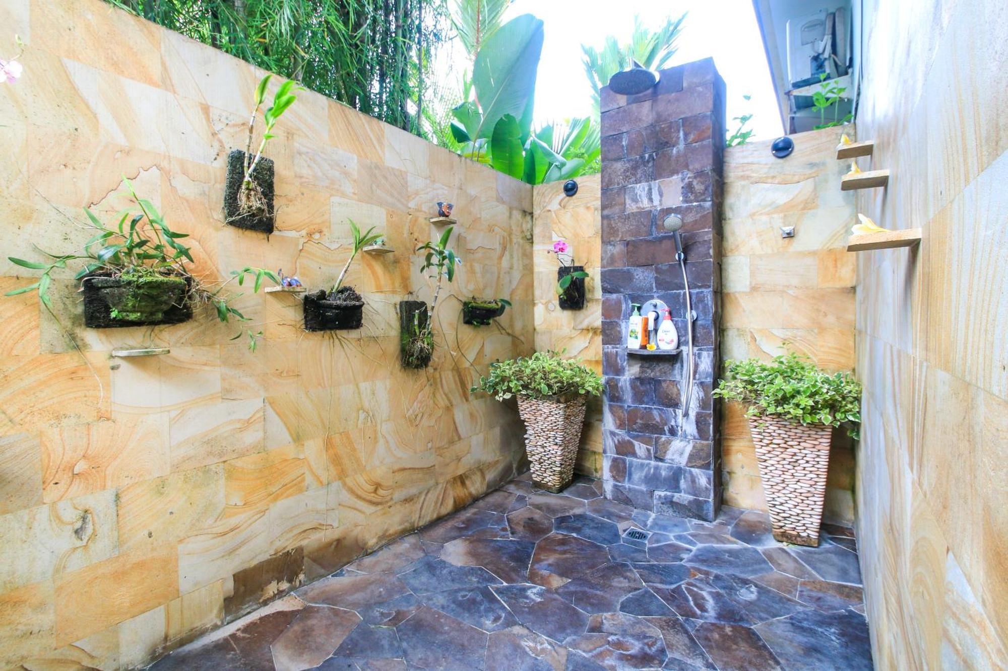 Villa Semua Suka X 3