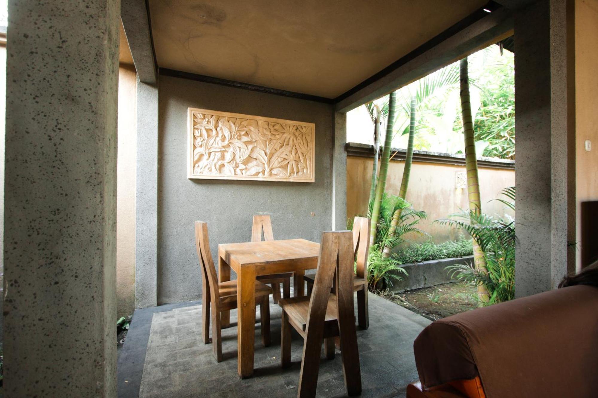 Gino Feruci By Kagum Ubud
