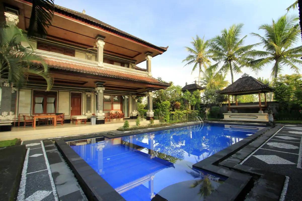 Agung Khalia * Ubud (Bali)