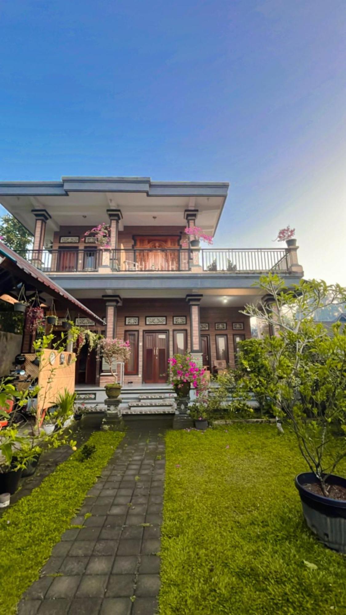 Hospedagem domiciliar Nano Ari And Art Class Ubud