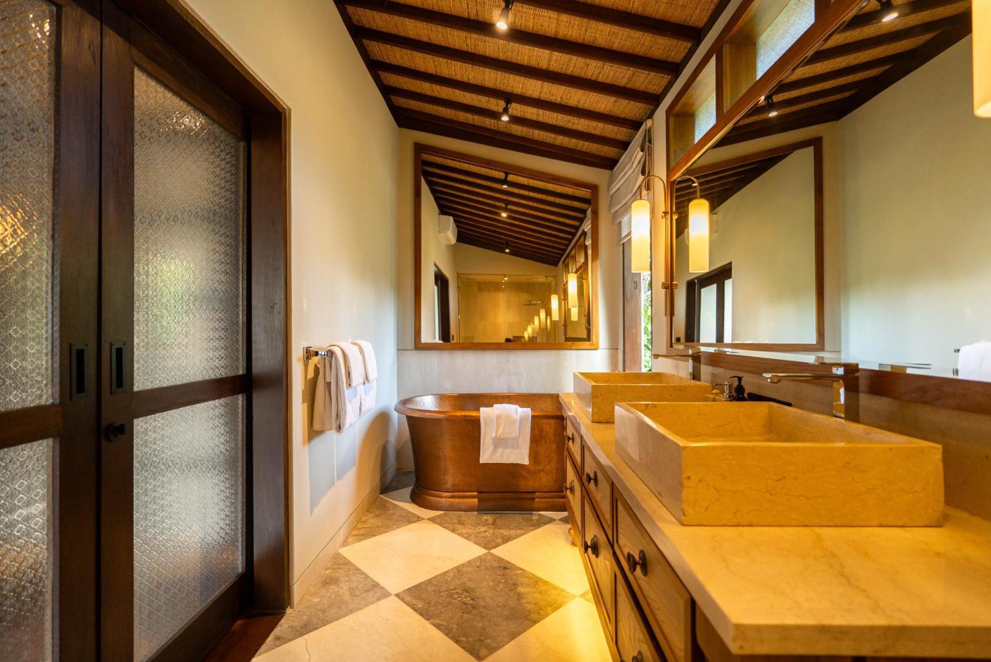 The Ubari Bali - Luxury Riverside Escape Villa *