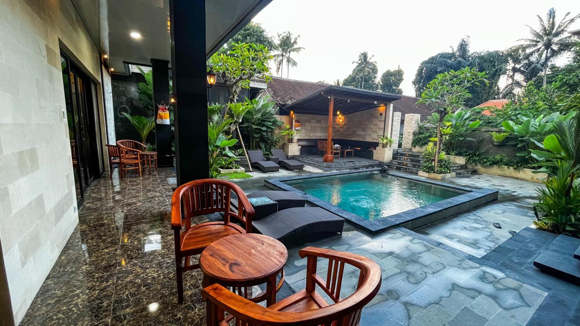 Panji Guest house *