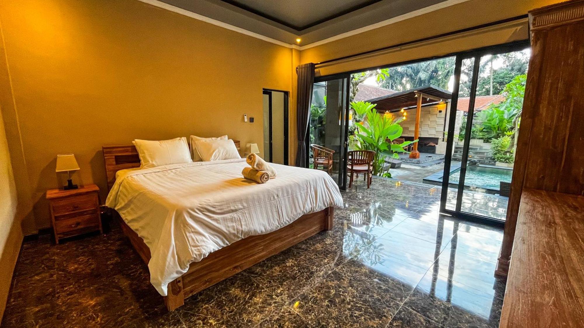 Panji Guest house *