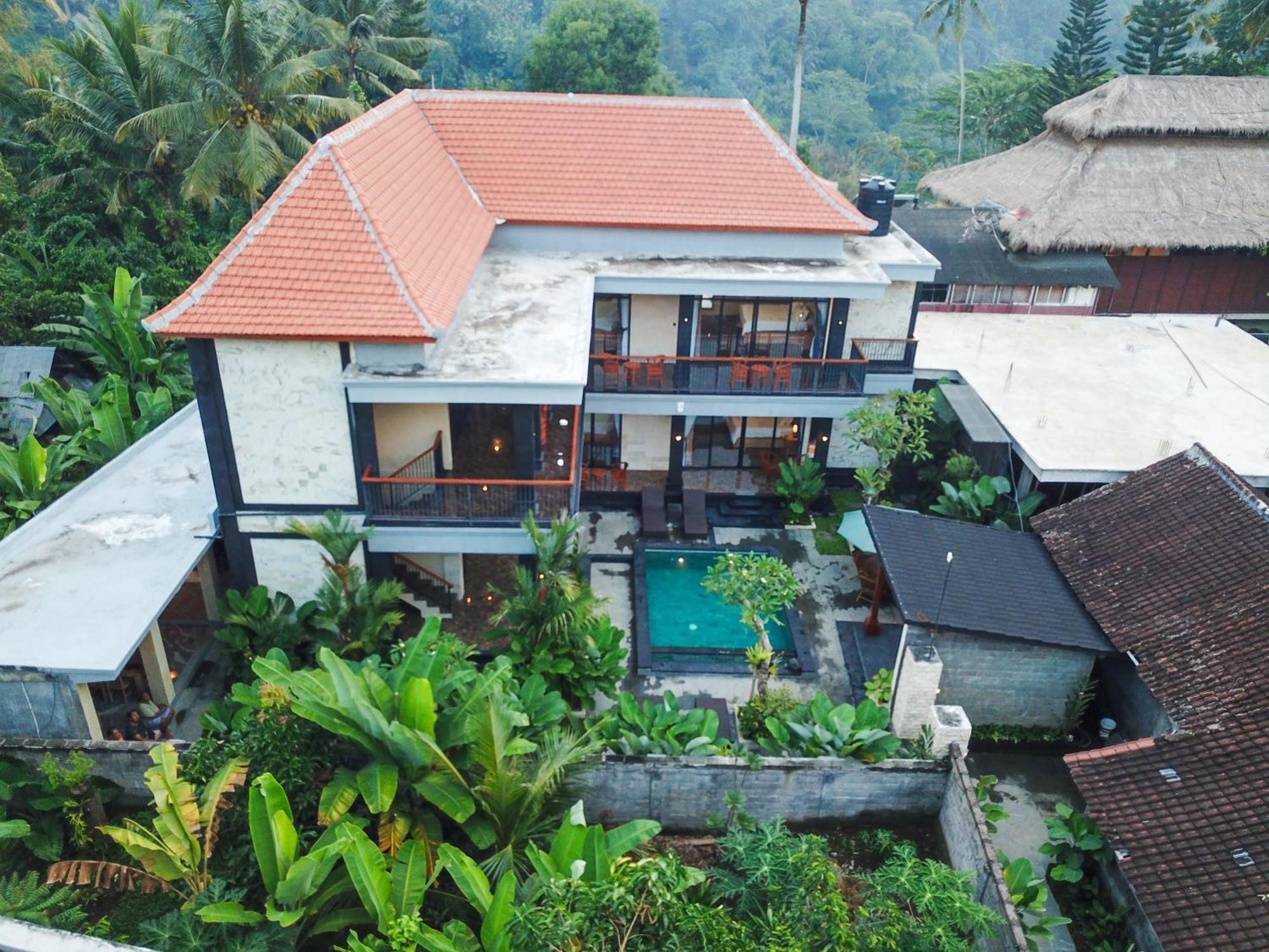 Panji Guest house *
