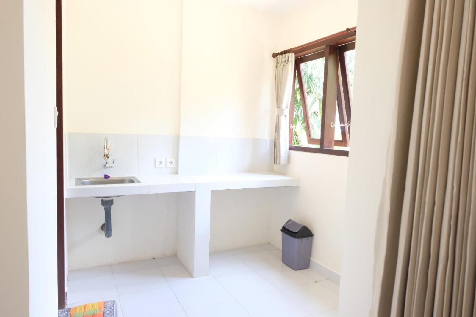 Ary House Guest house 2*