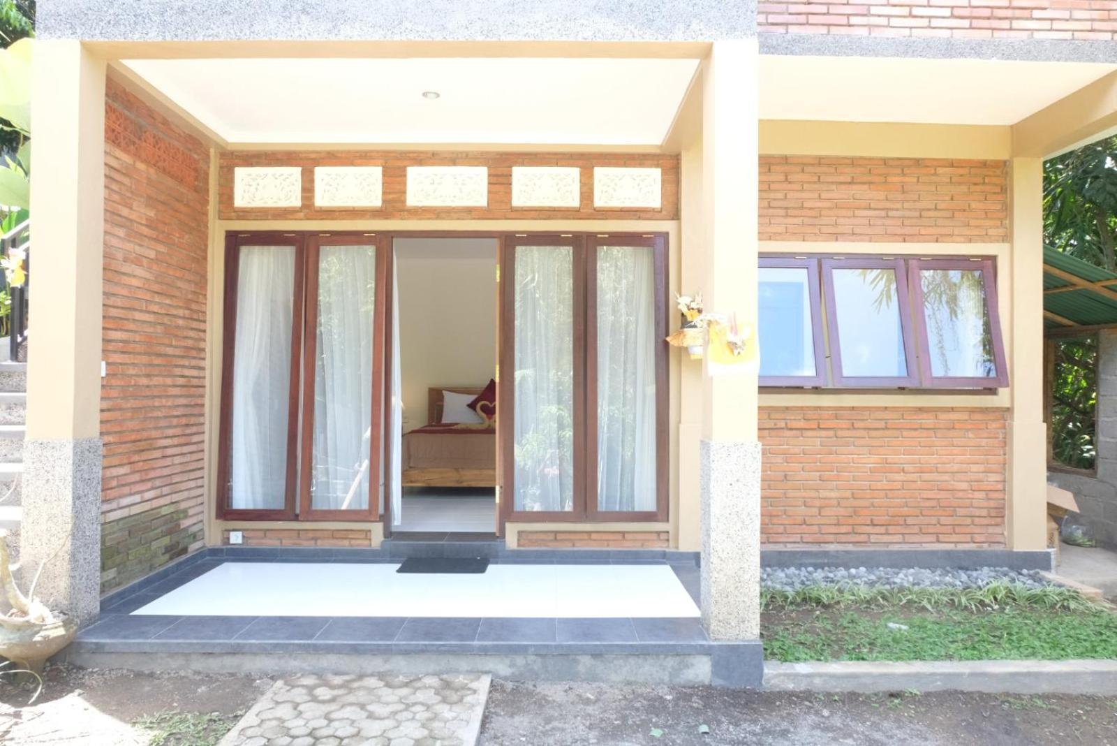 Ary House Guest house