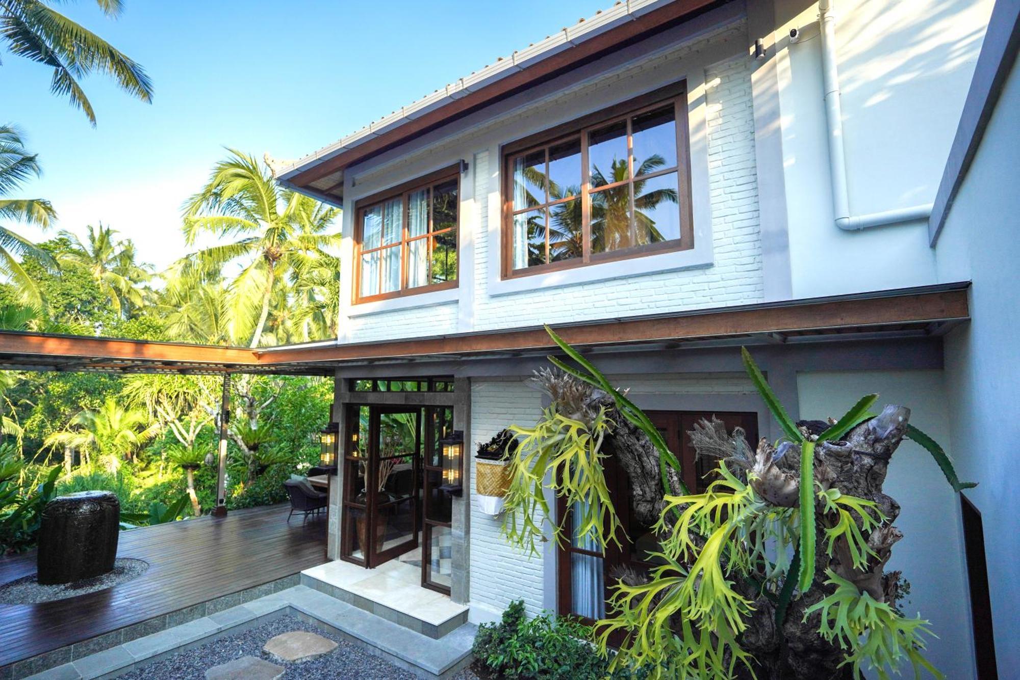 Villa The Ubari Bali - Luxury Riverside Escape *