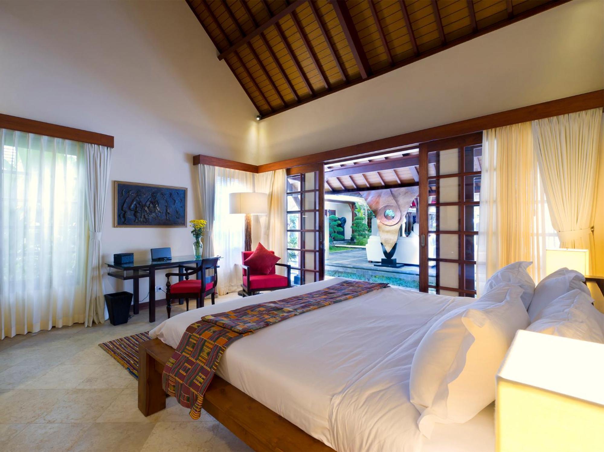 Villa San *