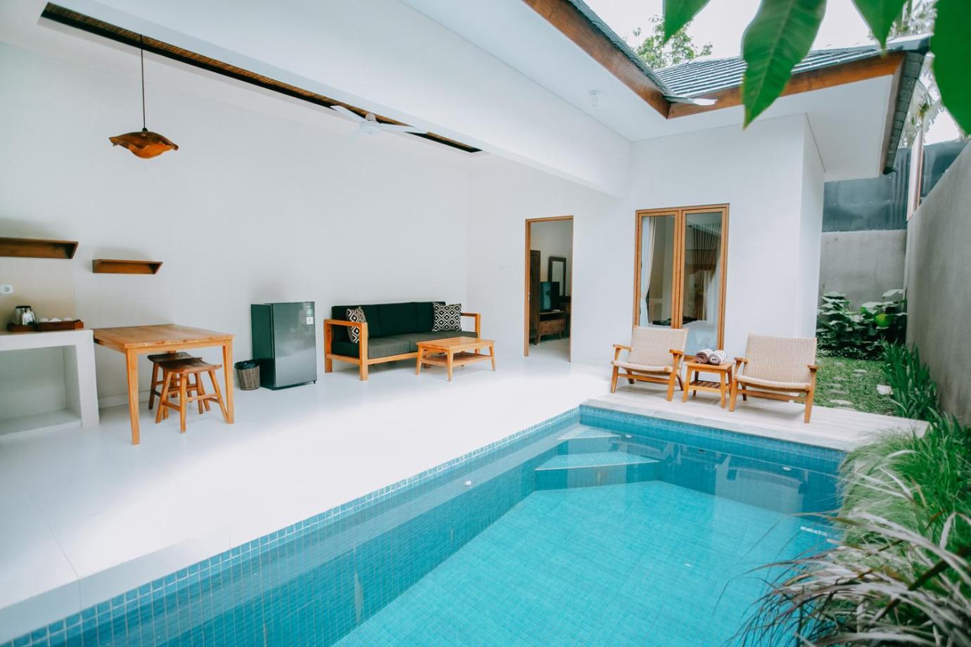 Mahayoga Private Pool And Resto *