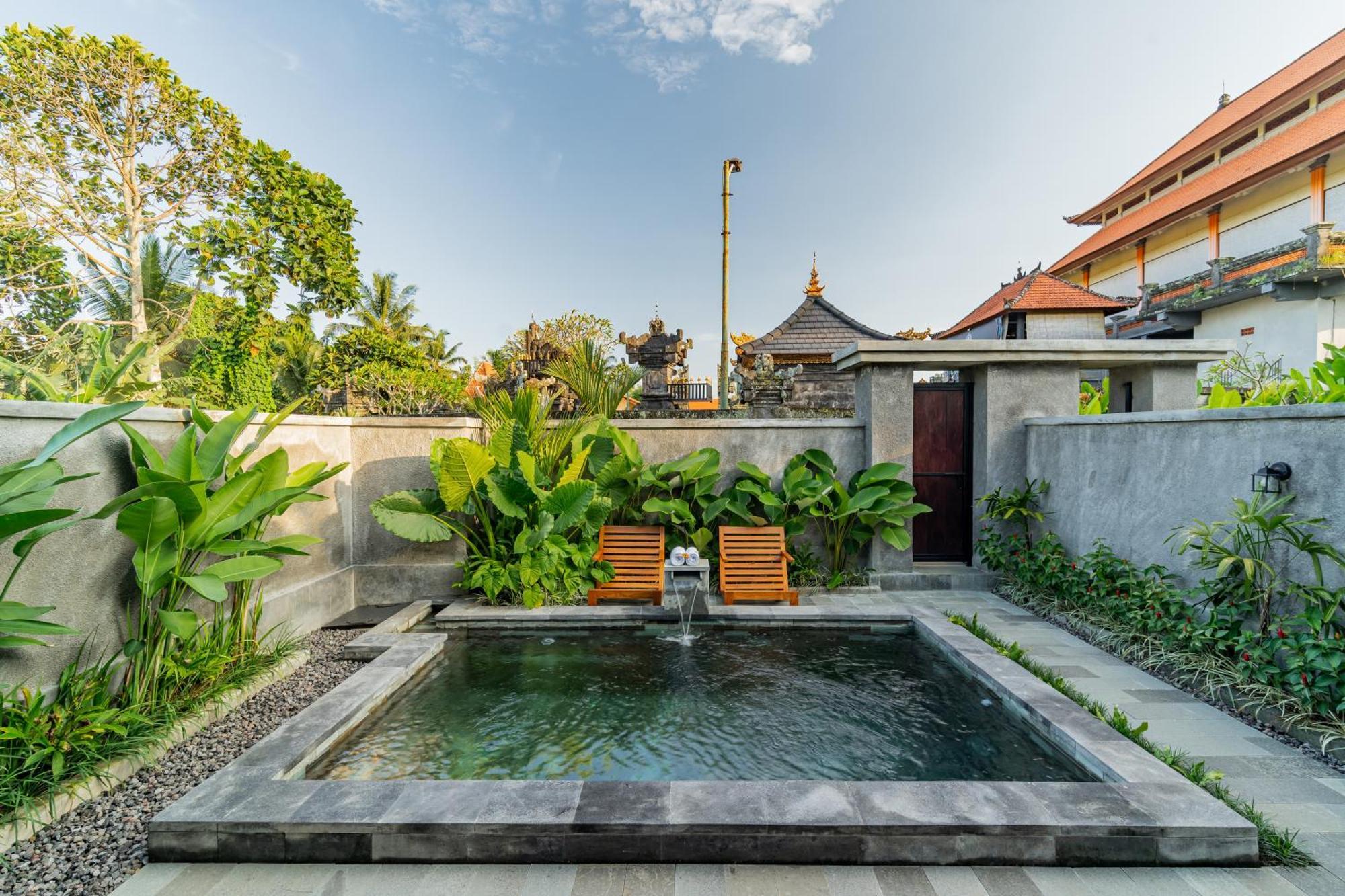 Villa Tinggal Sari *