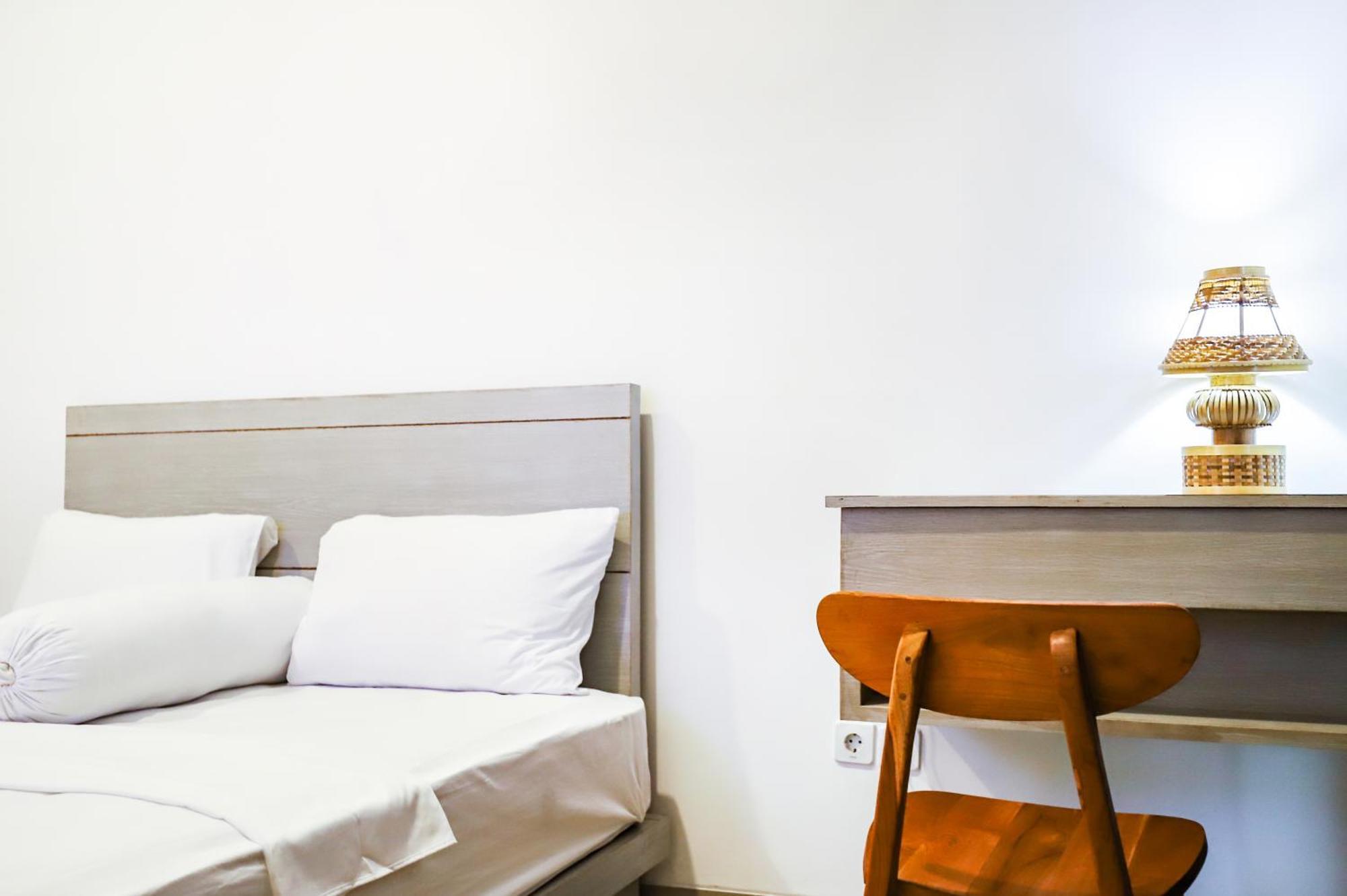 White Blue House 1 - Pvt Room, Shared Pool&kitchen *