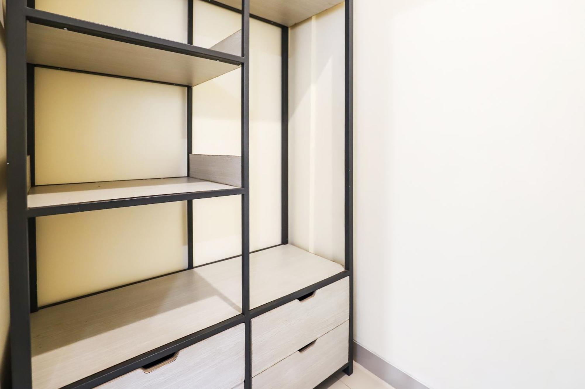 White Blue House 1 - Pvt Room, Shared Pool&kitchen Guest house *